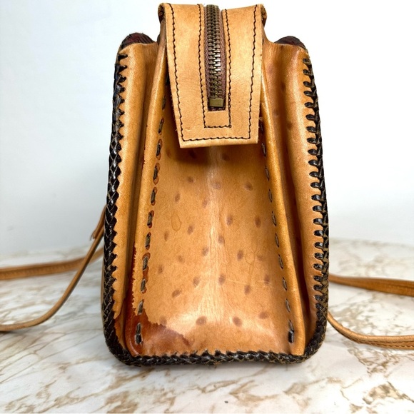 VINTAGE EMBOSSED LEATHER THUNDERBIRD DESIGN-WOVEN LEATHER HANDBAG-Metallic, t - Picture 12 of 16